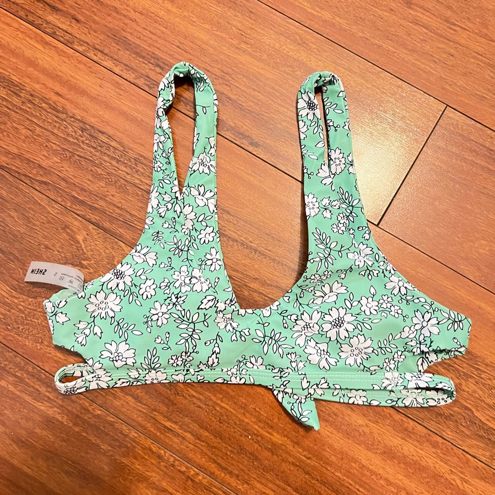 green floral bikini tie top - Picture 2 of 3